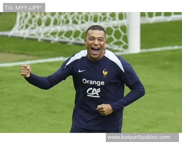 姆巴佩因脚踝不适提前归队将返回皇马进行详细检查